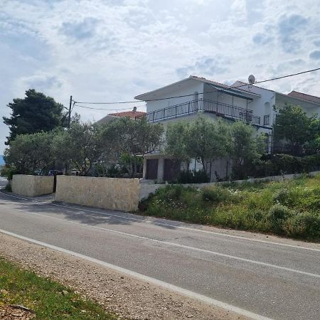 Apartment Mastrinka By The Sea -10M Трогир Экстерьер фото